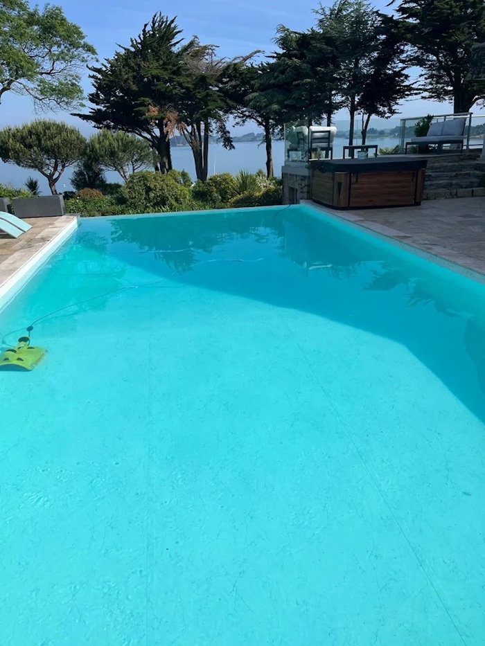 entretien-piscine-apres-le-cercle